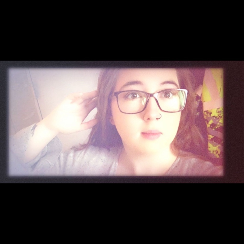 Meet your Posher, Athena